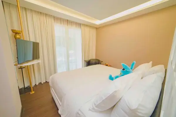 هتل دش ریزورت